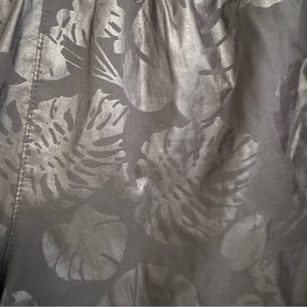 Athleta Botanical Racer Run Shorts - Picture 6 of 7